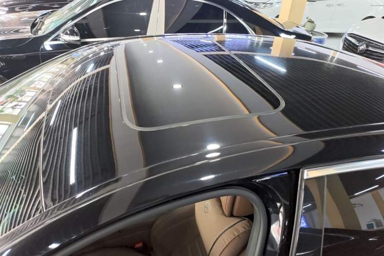 Used Mercedes-Benz E-Class 2019 E 200 L Sport Edition Roof