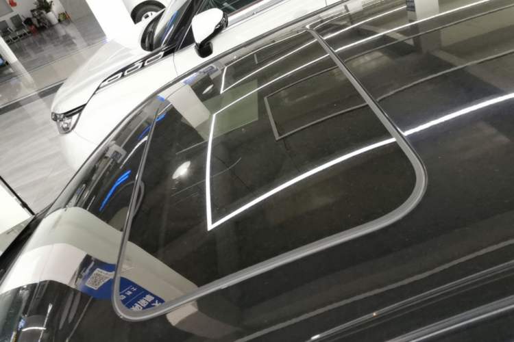 Used Mercedes-Benz E-Class 2019 E 260 L Sport Edition Roof