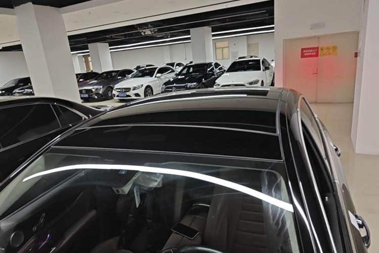 Used Mercedes-Benz E-Class 2019 E 200 L Sport Edition Roof