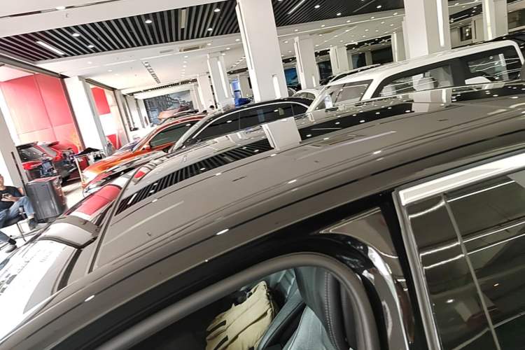 Used Mercedes-Benz E-Class 2019 Restyled E 300 L Sporty and Stylish Edition Roof