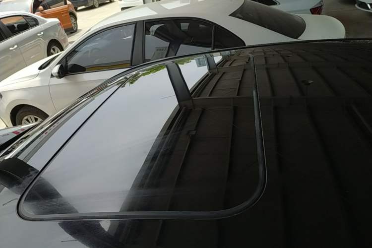 Used Mercedes-Benz E-Class 2019 E 260 L Sport 4MATIC Roof