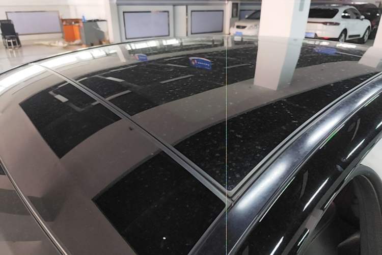 Used Mercedes-Benz E-Class 2019 E 300 L Stylish Model Roof