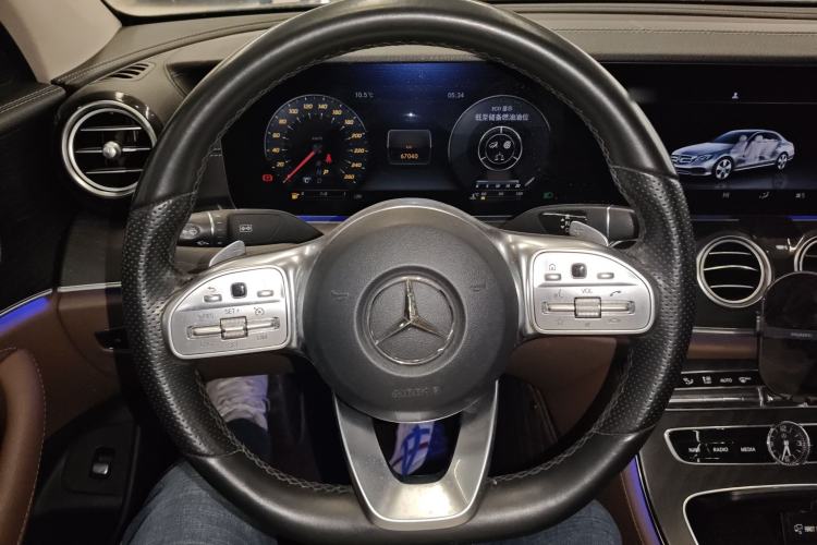 Used Mercedes-Benz E-Class 2019 E 300 L Sport Luxury Edition Steering Wheel