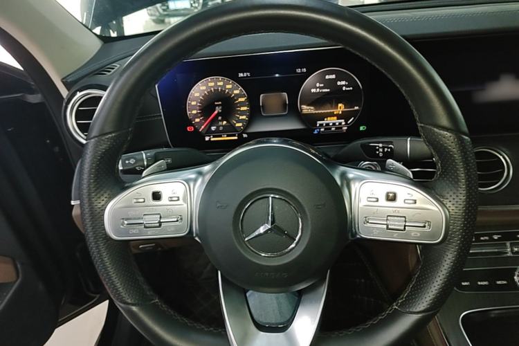 Used Mercedes-Benz E-Class 2019 Restyled E 300 L Sporty and Stylish Edition Steering Wheel