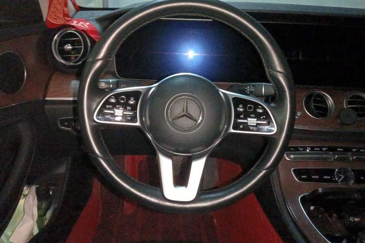 Used Mercedes-Benz E-Class 2019 E 300 L Stylish Model Steering Wheel