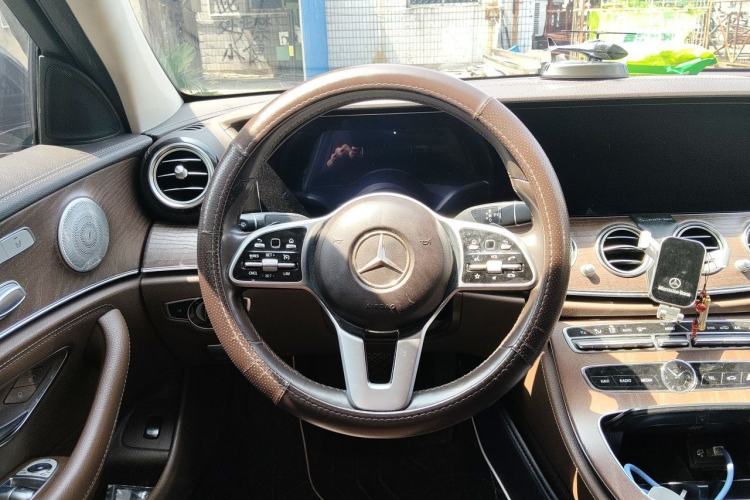 Used Mercedes-Benz E-Class 2019 E 260 L Steering Wheel