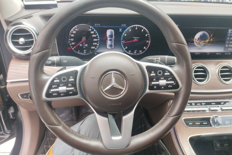 Used Mercedes-Benz E-Class 2019 E 300 L Luxury Model Steering Wheel