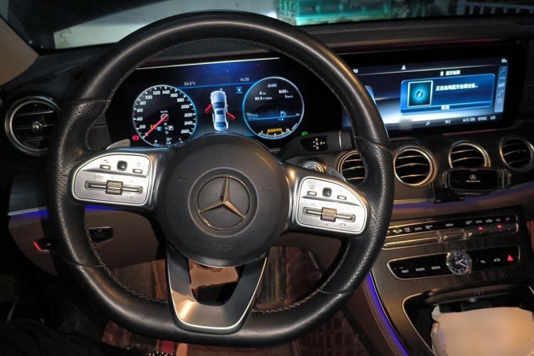Used Mercedes-Benz E-Class 2019 Restyled E 300 L Sporty and Stylish Edition Steering Wheel