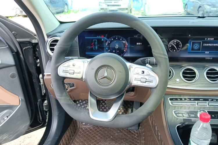 Used Mercedes-Benz E-Class 2019 Restyled E 300 L Sporty and Stylish Edition Steering Wheel