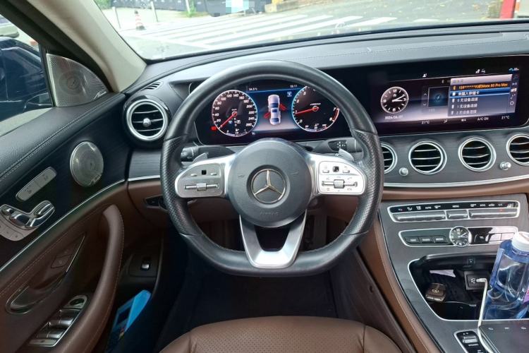 Used Mercedes-Benz E-Class 2019 Restyled E 300 L Sporty and Stylish Edition Steering Wheel