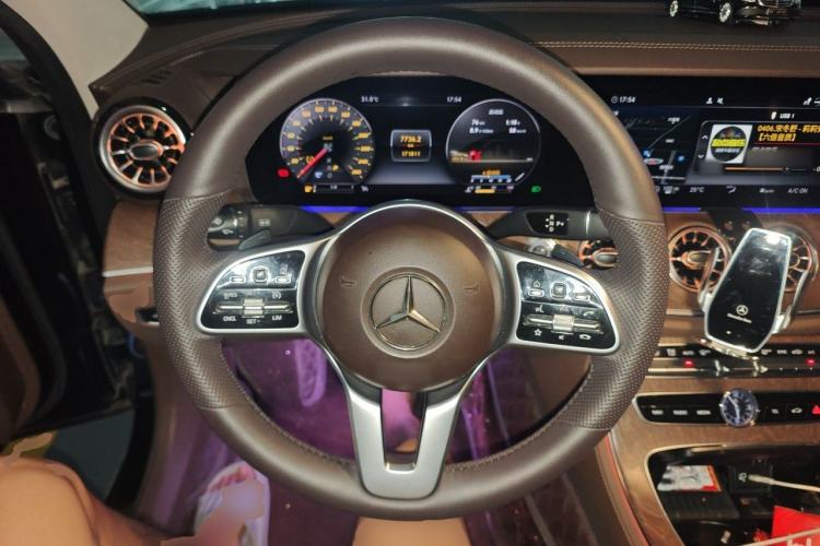 Used Mercedes-Benz E-Class 2019 Facelifted E 300 L Stylish Version Steering Wheel