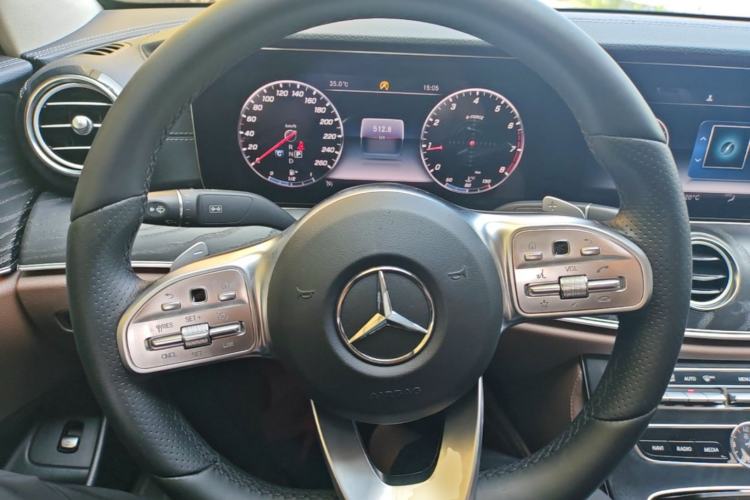 Used Mercedes-Benz E-Class 2019 Restyled E 300 L Sport Luxury Edition Steering Wheel