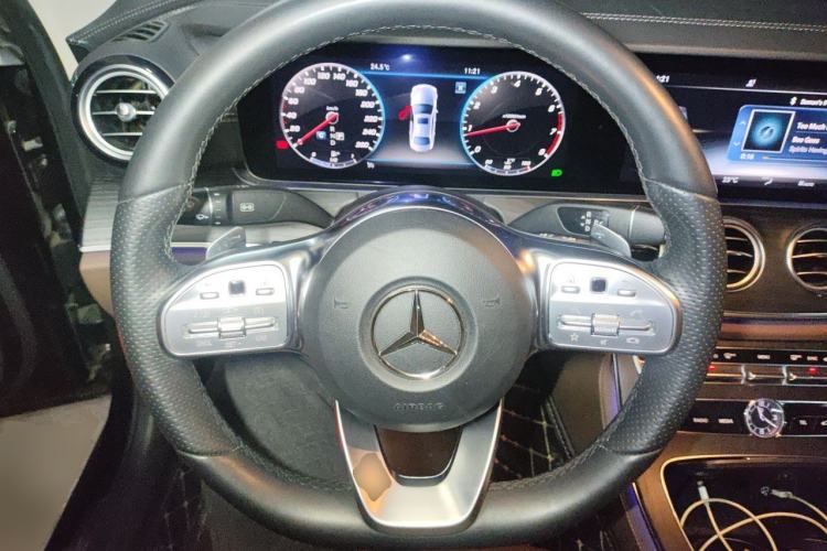 Used Mercedes-Benz E-Class 2019 Restyled E 300 L Sport Luxury Edition Steering Wheel