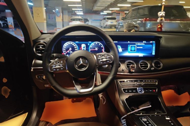 Used Mercedes-Benz E-Class 2019 Restyled E 300 L Sport Luxury Edition Steering Wheel