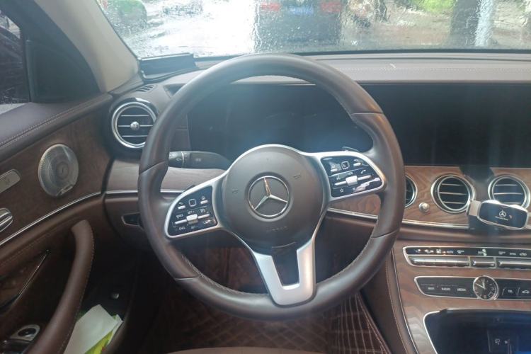 Used Mercedes-Benz E-Class 2019 Restyled E 300 L Luxury Edition Steering Wheel