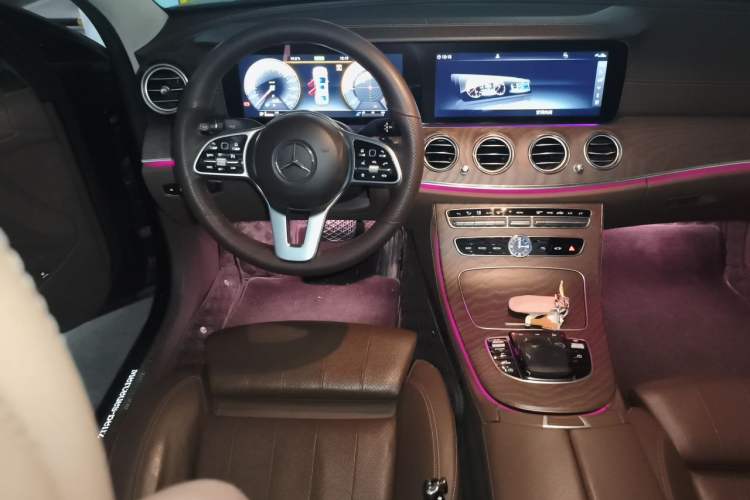 Used Mercedes-Benz E-Class 2019 E 260 L Steering Wheel