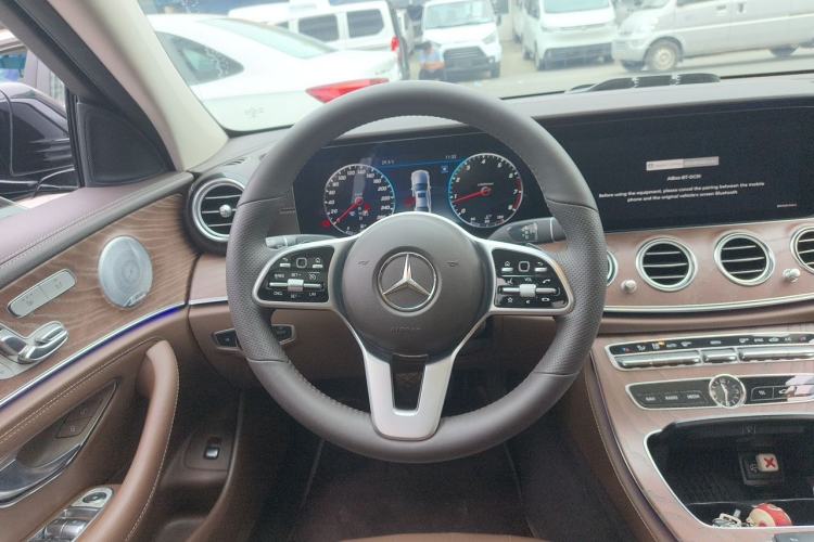 Used Mercedes-Benz E-Class 2019 Restyled E 300 L Luxury Edition Steering Wheel