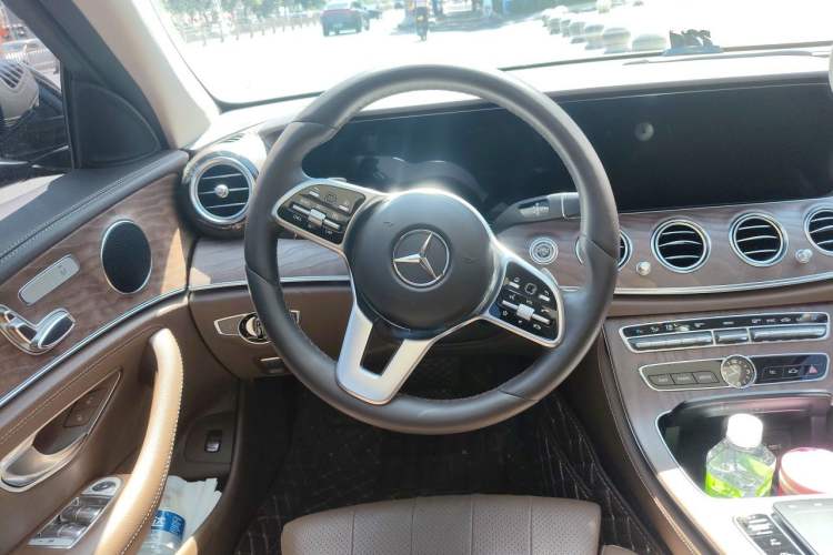 Used Mercedes-Benz E-Class 2019 E 260 L Steering Wheel