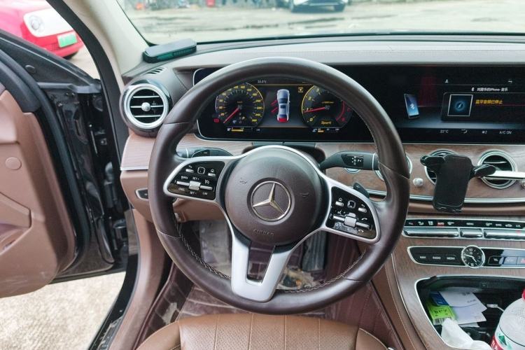 Used Mercedes-Benz E-Class 2019 E 300 L Luxury Model Steering Wheel
