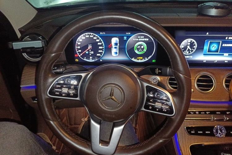Used Mercedes-Benz E-Class 2019 Restyled E 300 L Luxury Edition Steering Wheel