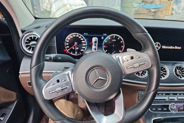 Used Mercedes-Benz E-Class 2019 Restyled E 300 L Sporty and Stylish Edition Steering Wheel
