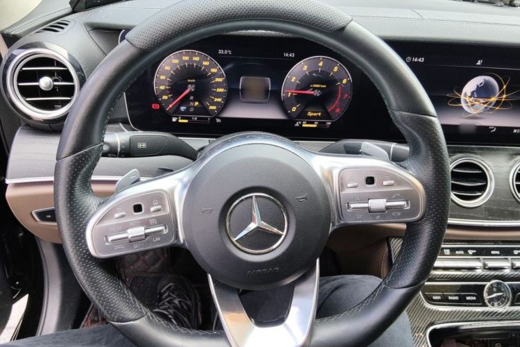 Used Mercedes-Benz E-Class 2019 Restyled E 300 L Sporty and Stylish Edition Steering Wheel