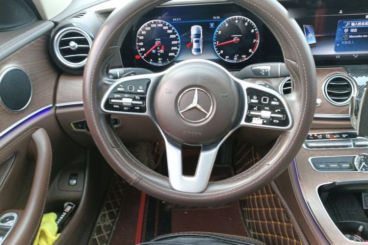 Used Mercedes-Benz E-Class 2019 E 300 L Luxury Model Steering Wheel