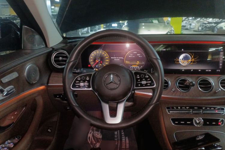 Used Mercedes-Benz E-Class 2019 Facelifted E 300 L Stylish Version Steering Wheel
