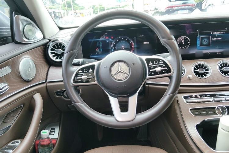 Used Mercedes-Benz E-Class 2019 Restyled E 300 L Luxury Edition Steering Wheel