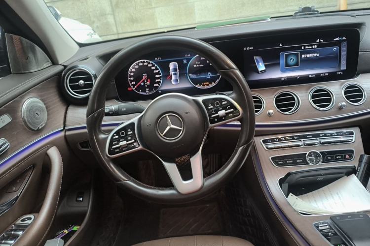 Used Mercedes-Benz E-Class 2019 Facelifted E 300 L Stylish Version Steering Wheel