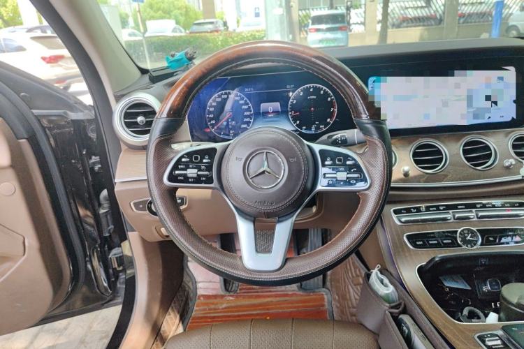 Used Mercedes-Benz E-Class 2019 E 200 L Steering Wheel