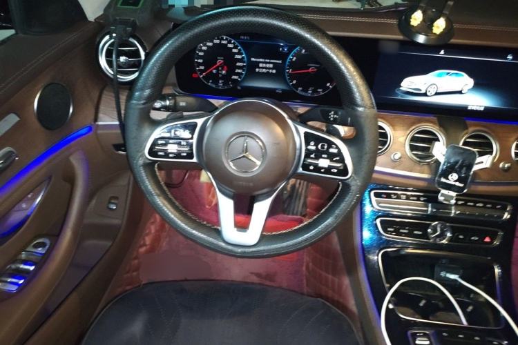 Used Mercedes-Benz E-Class 2019 Facelifted E 300 L Stylish Version Steering Wheel