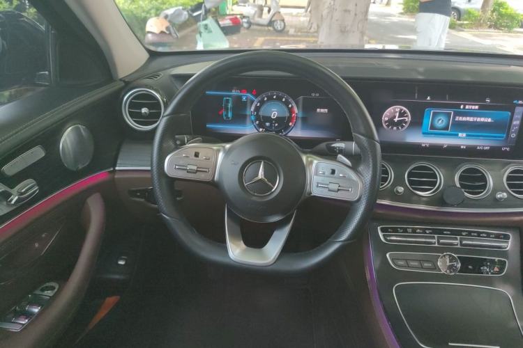 Used Mercedes-Benz E-Class 2019 Restyled E 300 L Sport Luxury Edition Steering Wheel