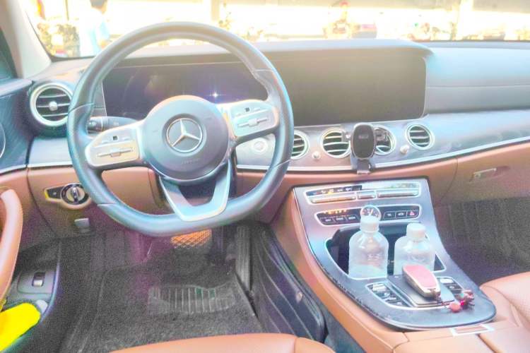 Used Mercedes-Benz E-Class 2019 E 300 L Sporty and Stylish Model Steering Wheel