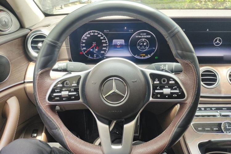 Used Mercedes-Benz E-Class 2019 Restyled E 300 L Luxury Edition Steering Wheel