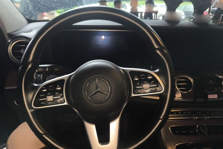 Used Mercedes-Benz E-Class 2019 E 260 L 4MATIC Steering Wheel