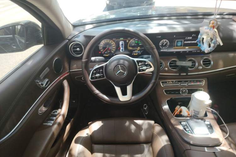 Used Mercedes-Benz E-Class 2019 E 260 L Steering Wheel