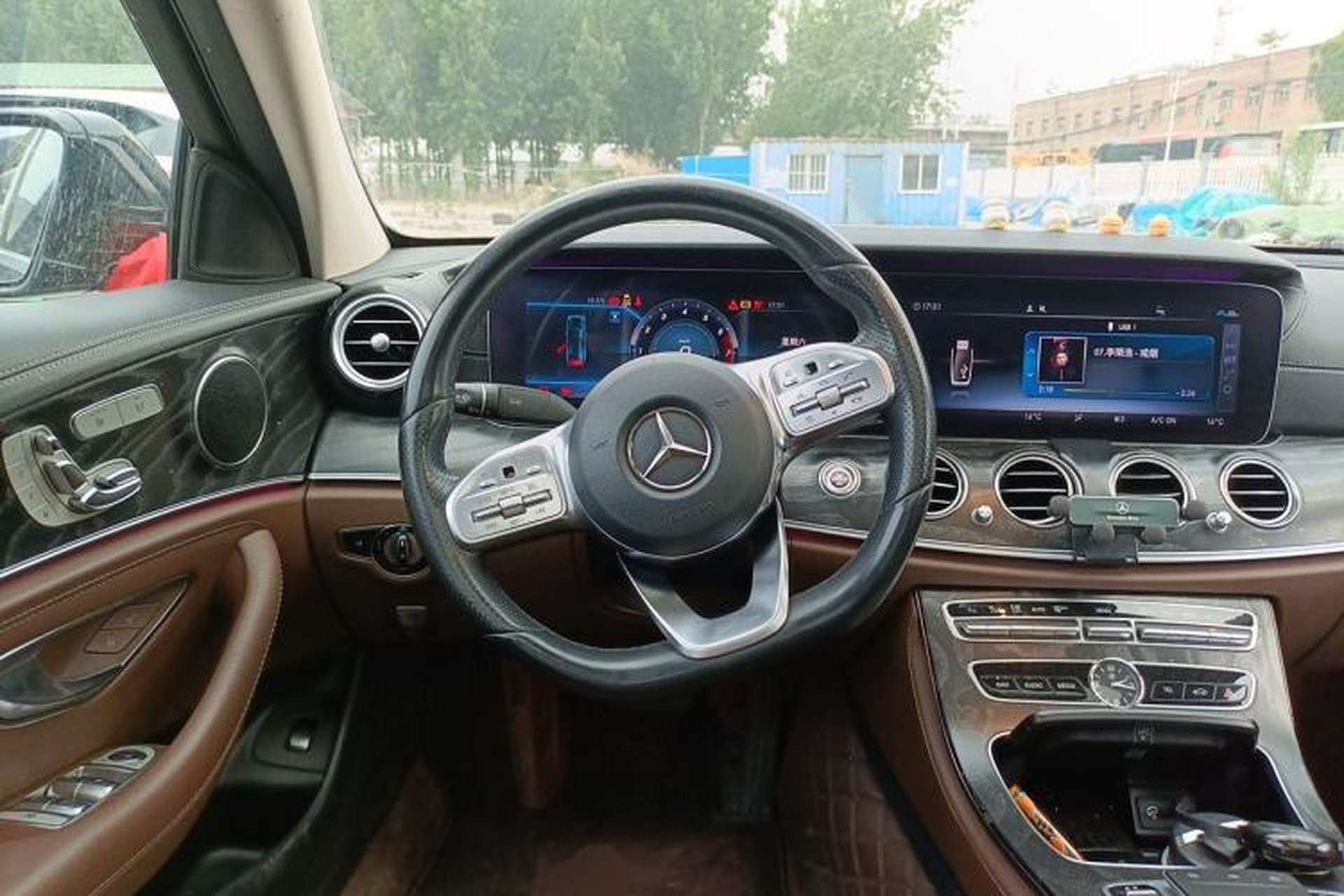 Used Mercedes-Benz E-Class 2019 E 300 L Sport Luxury Edition Steering Wheel