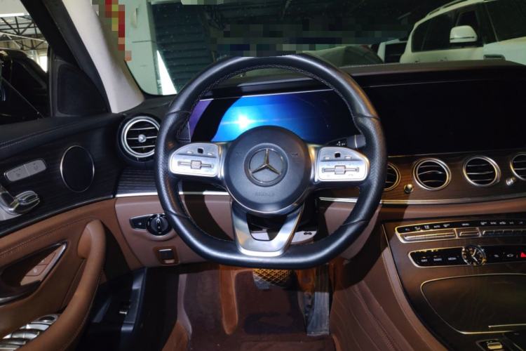 Used Mercedes-Benz E-Class 2019 Restyled E 300 L Sporty and Stylish Edition Steering Wheel