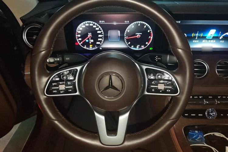 Used Mercedes-Benz E-Class 2019 Facelifted E 300 L Stylish Version Steering Wheel