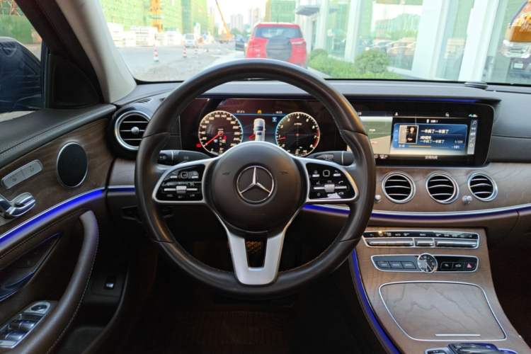 Used Mercedes-Benz E-Class 2019 E 300 L Stylish Model Steering Wheel