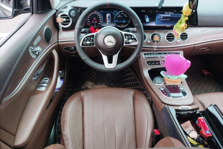 Used Mercedes-Benz E-Class 2019 Facelifted E 300 L Stylish Version Steering Wheel