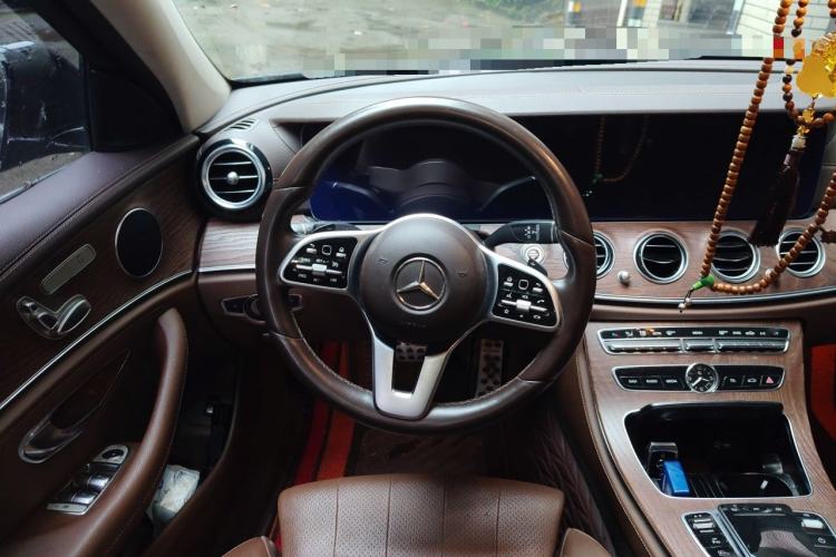 Used Mercedes-Benz E-Class 2019 E 260 L Steering Wheel