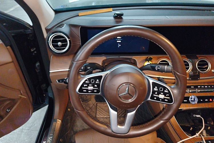 Used Mercedes-Benz E-Class 2019 E 200 L Steering Wheel