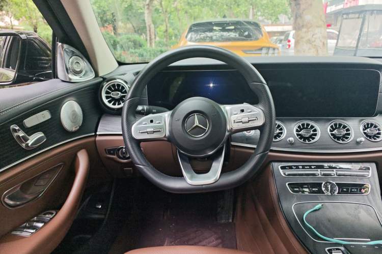 Used Mercedes-Benz E-Class 2019 E 260 L Steering Wheel