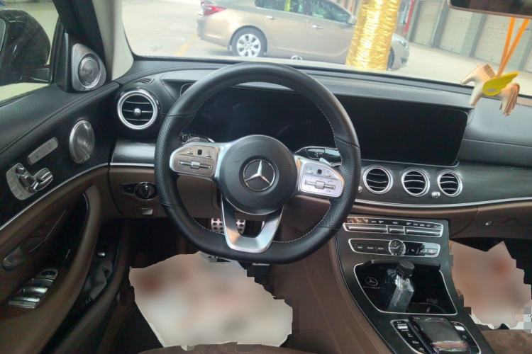 Used Mercedes-Benz E-Class 2019 E 300 L Sporty and Stylish Model Steering Wheel