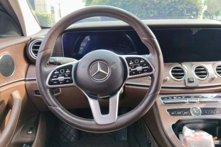 Used Mercedes-Benz E-Class 2019 E 200 L Steering Wheel