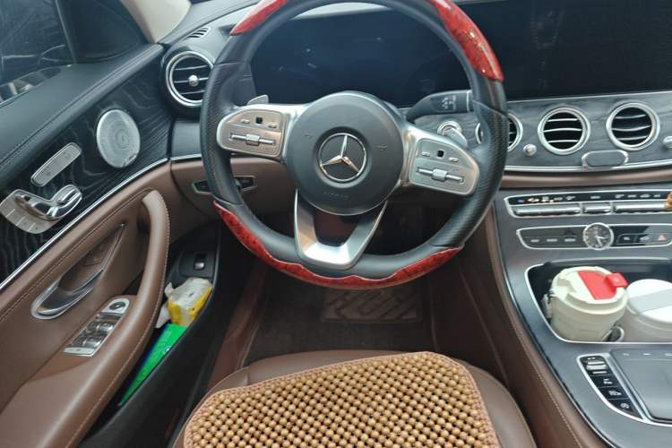 Used Mercedes-Benz E-Class 2019 Restyled E 300 L Sporty and Stylish Edition Steering Wheel
