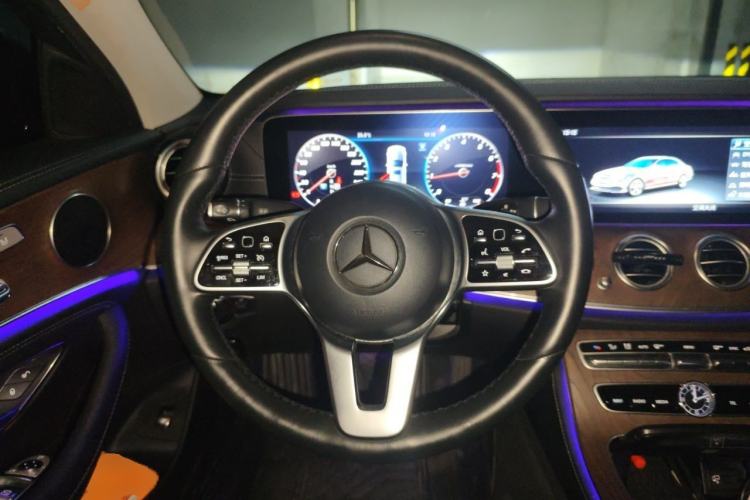 Used Mercedes-Benz E-Class 2019 E 300 L Stylish Model Steering Wheel