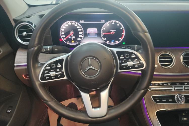 Used Mercedes-Benz E-Class 2019 E 300 L Stylish Model Steering Wheel